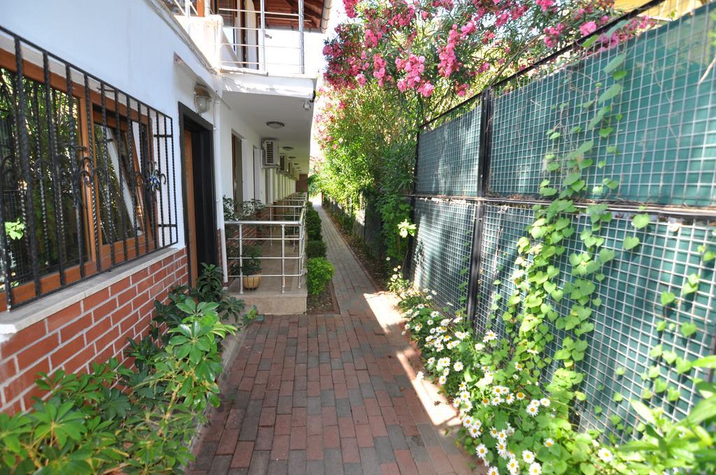 Longhouse Inn Hotel Dalyan Exterior photo